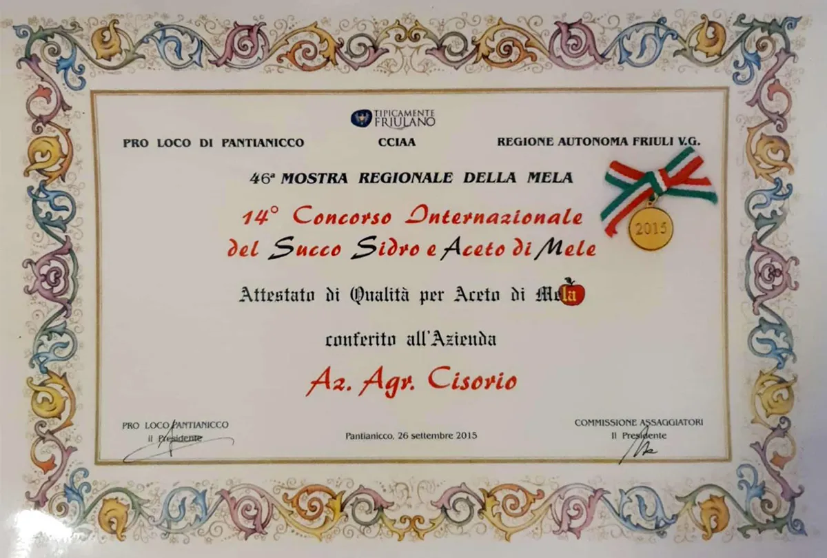festa-della-mela-di-Pantianicco-attestato-per-aceto-di-mela-2015_1200x810.webp