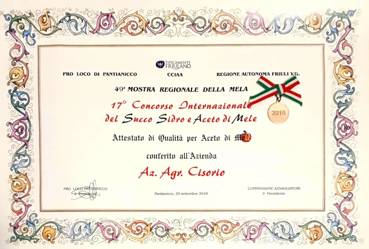 festa-della-mela-di-Pantianicco-attestato-per-aceto-di-mela-2018_1200x810.webp